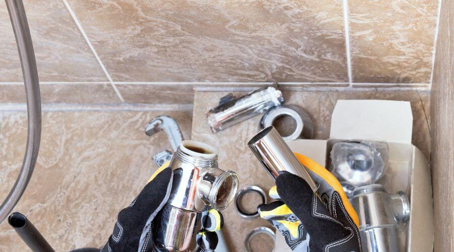 Professional gutter cleaning in Ages Brookside, KY